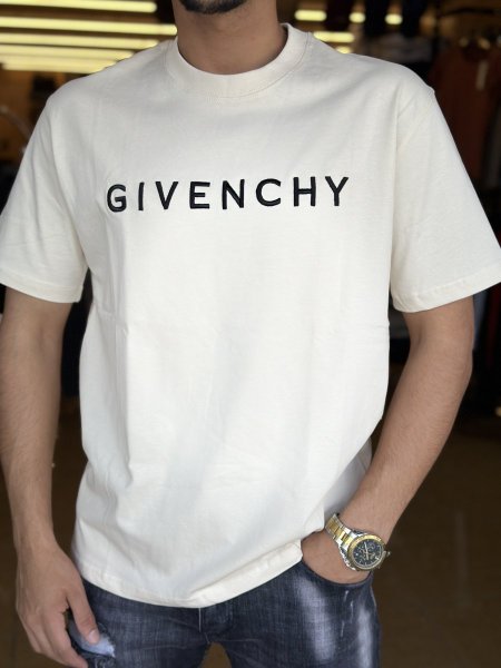 GIVENCHY t-shirt